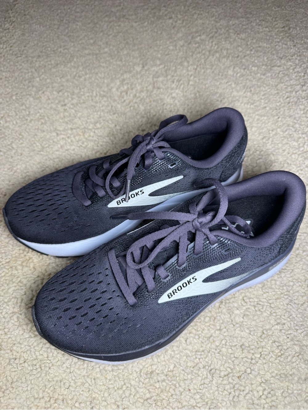 Brooks Ghost 16 Women’s neutral road running shoe Size 7